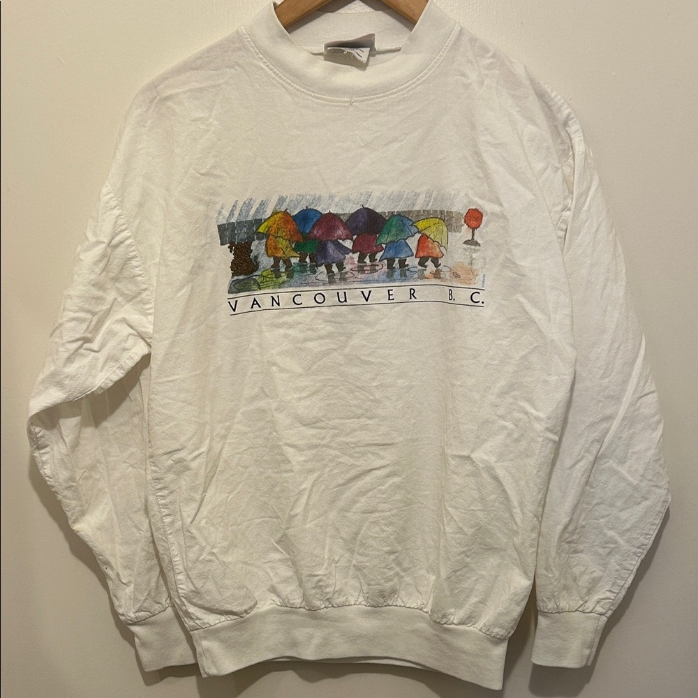 Vancouver B.C. White Long Sleeve Tee - size XS